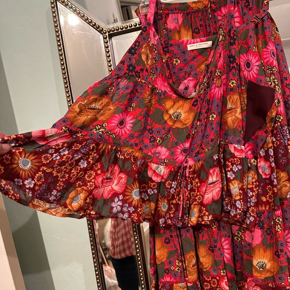 Spell the Gypsy free people Floral Dress with Ruffle Hem two piece. - Picture 4 of 5